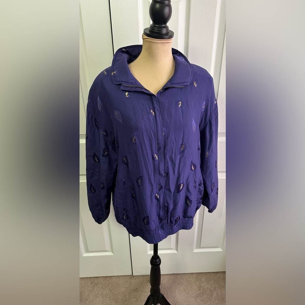 Elegant Women's Bomber Jacket in Navy Blue
